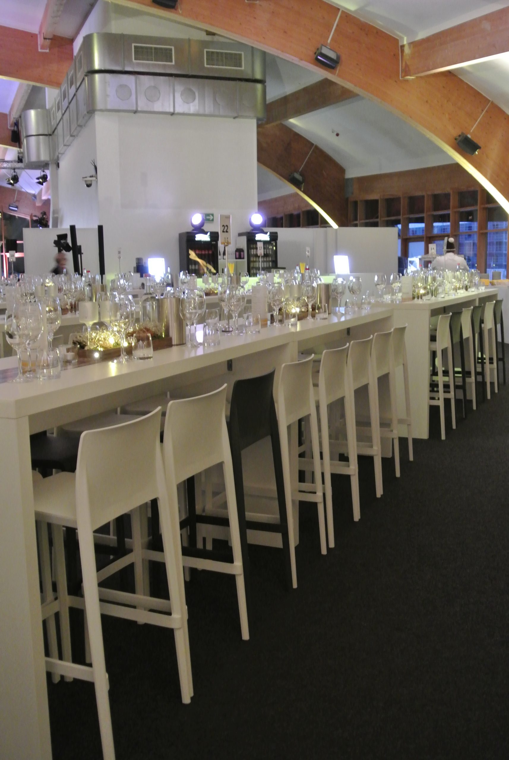 Design-Barhocker "Volt" – Bild 8