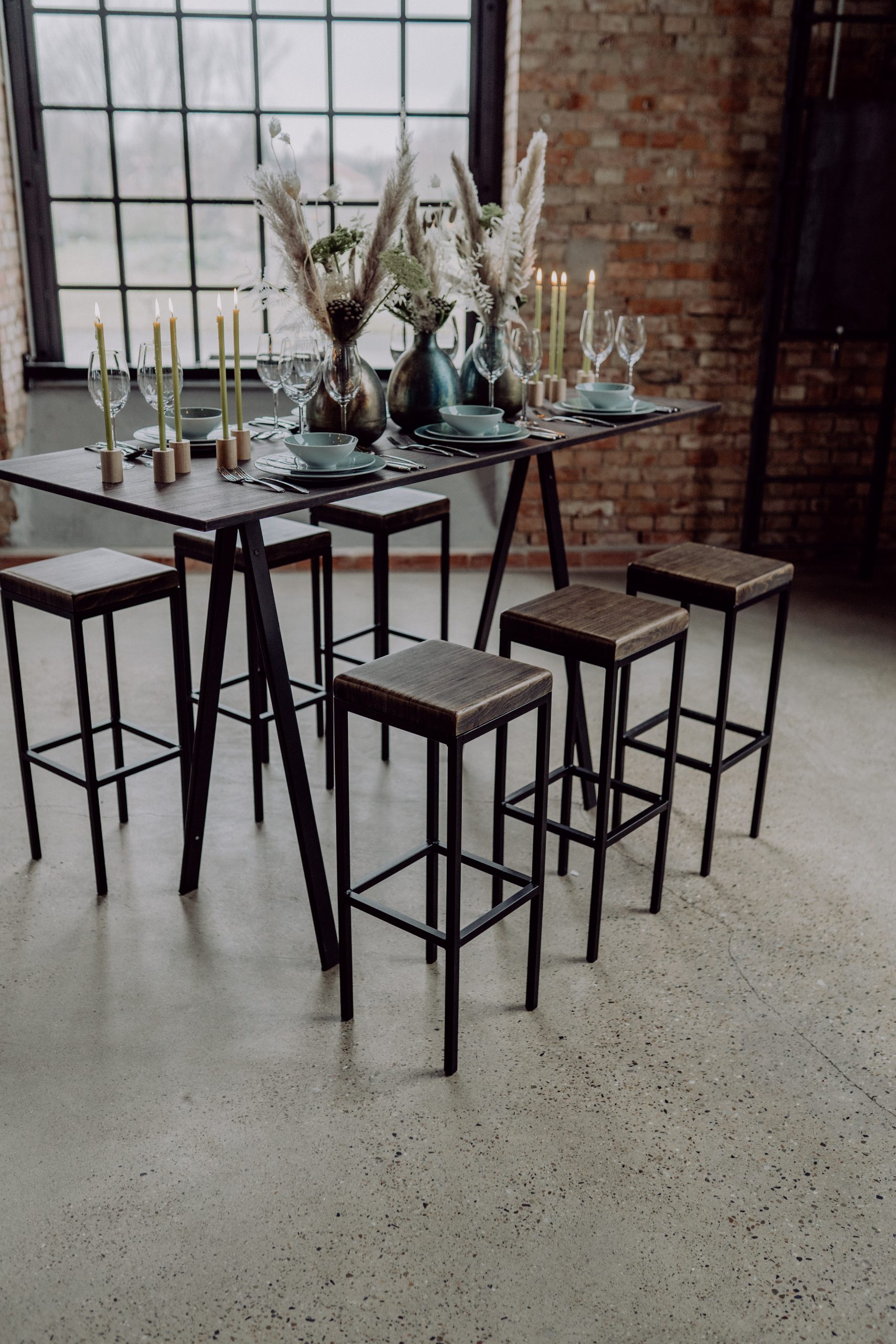 Stehtisch Ampere "Edition black" Industrieholz – Bild 2